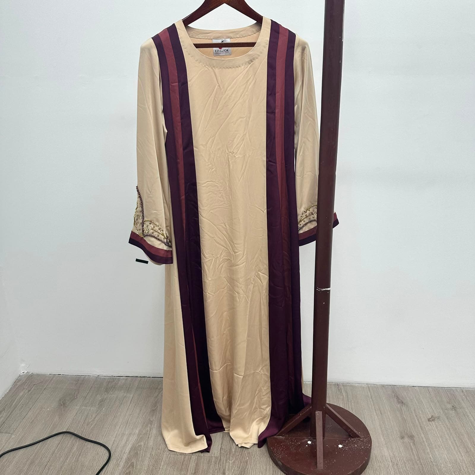 Karchupi Abaya