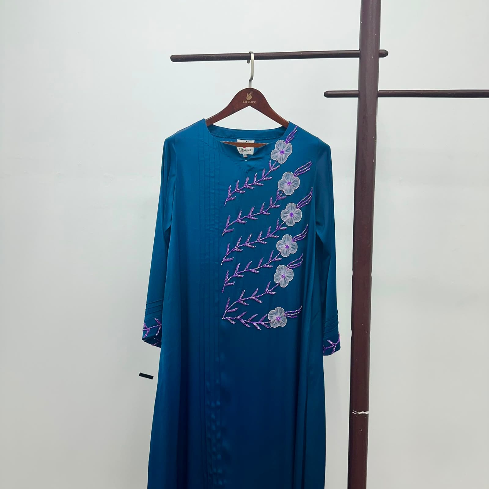 Karchupi Abaya