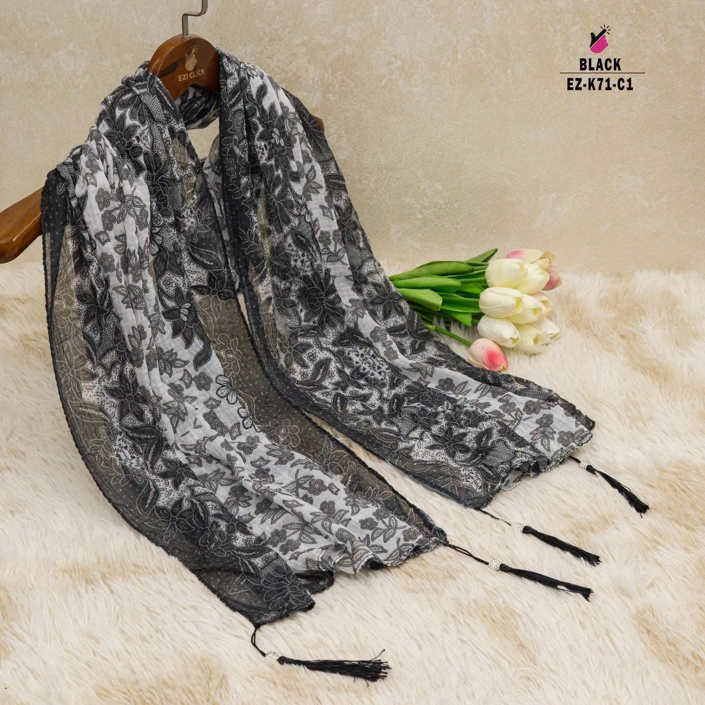 Vintage floral hijab
