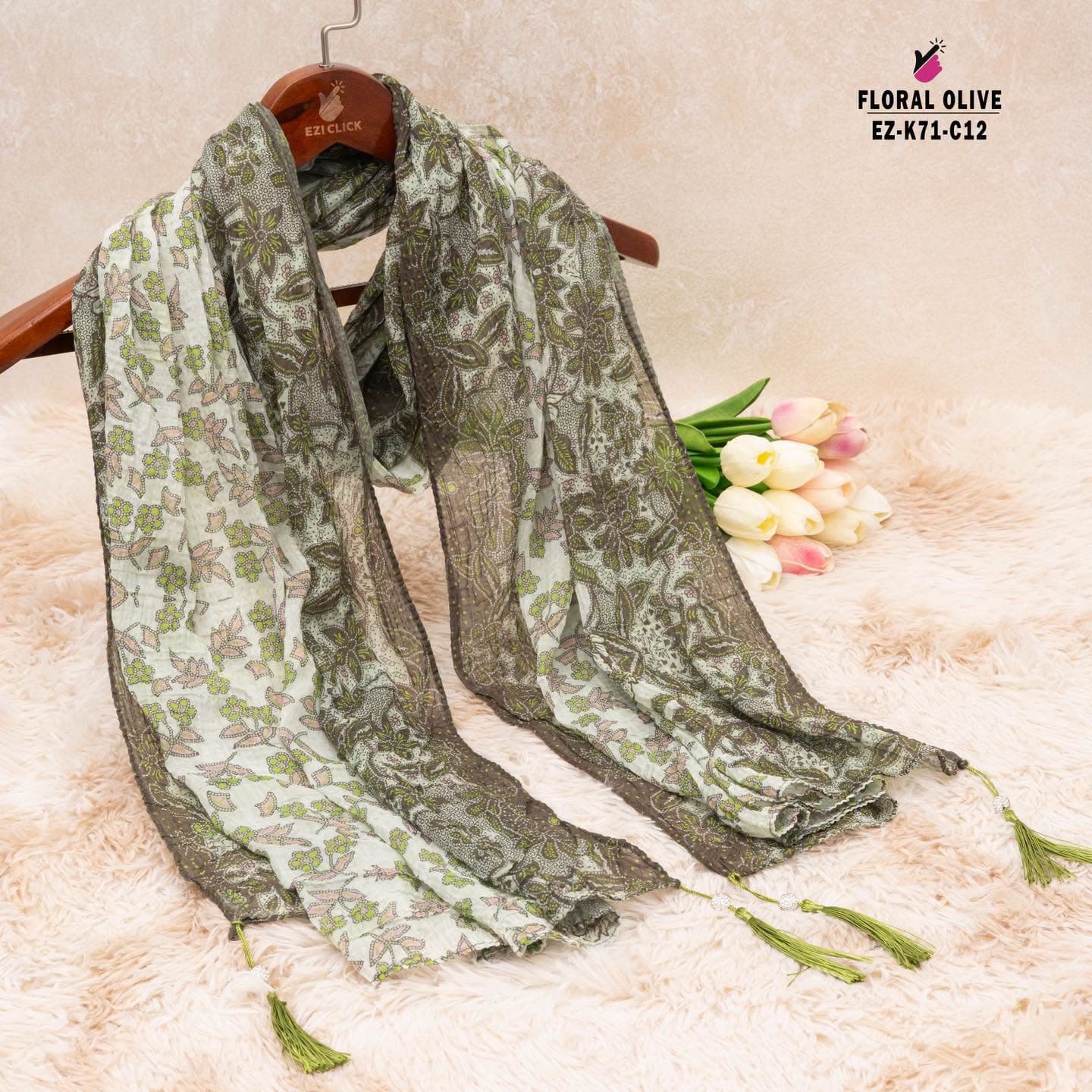 Vintage floral hijab