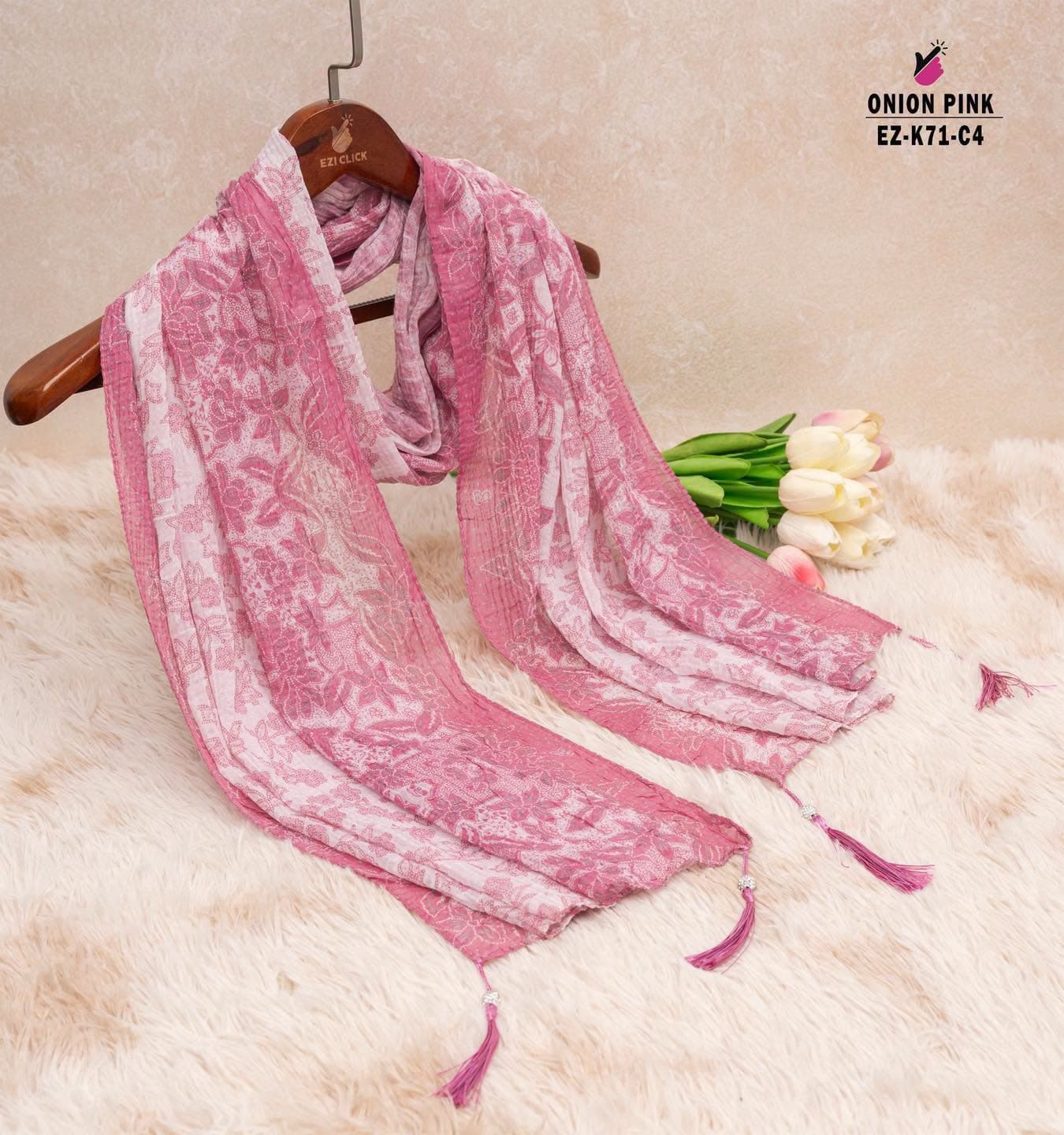 Vintage floral hijab