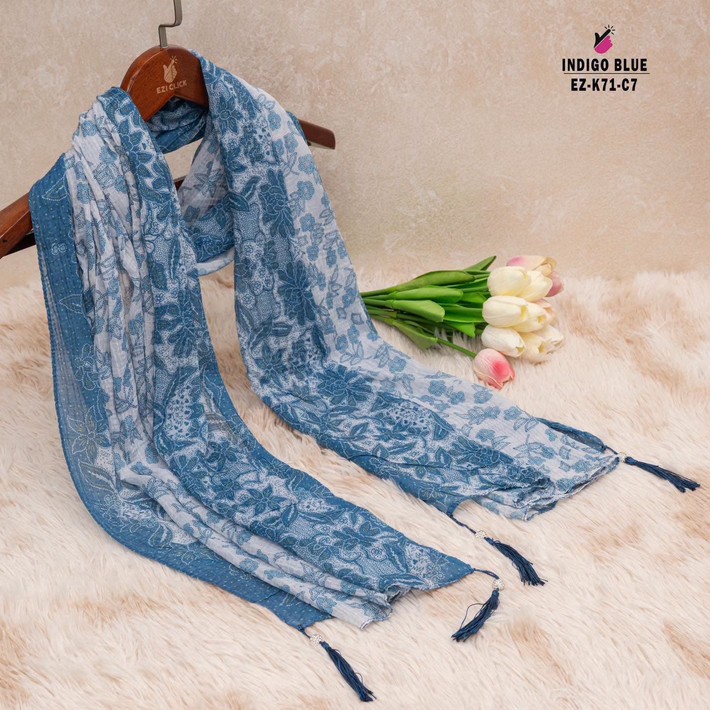 Vintage floral hijab