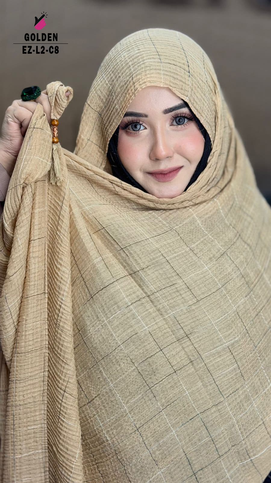 BOX CREPE TASSEL HIJAB