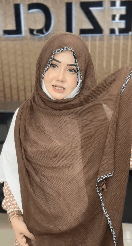 Wooden Tassel Hijab With Branded Border 🧕